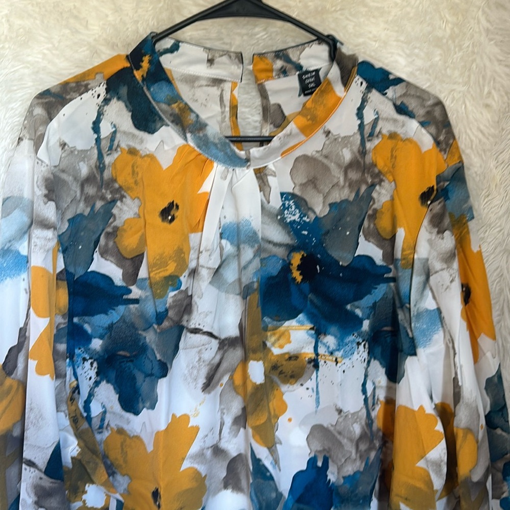 Round Neck Long Sleeve Blouse